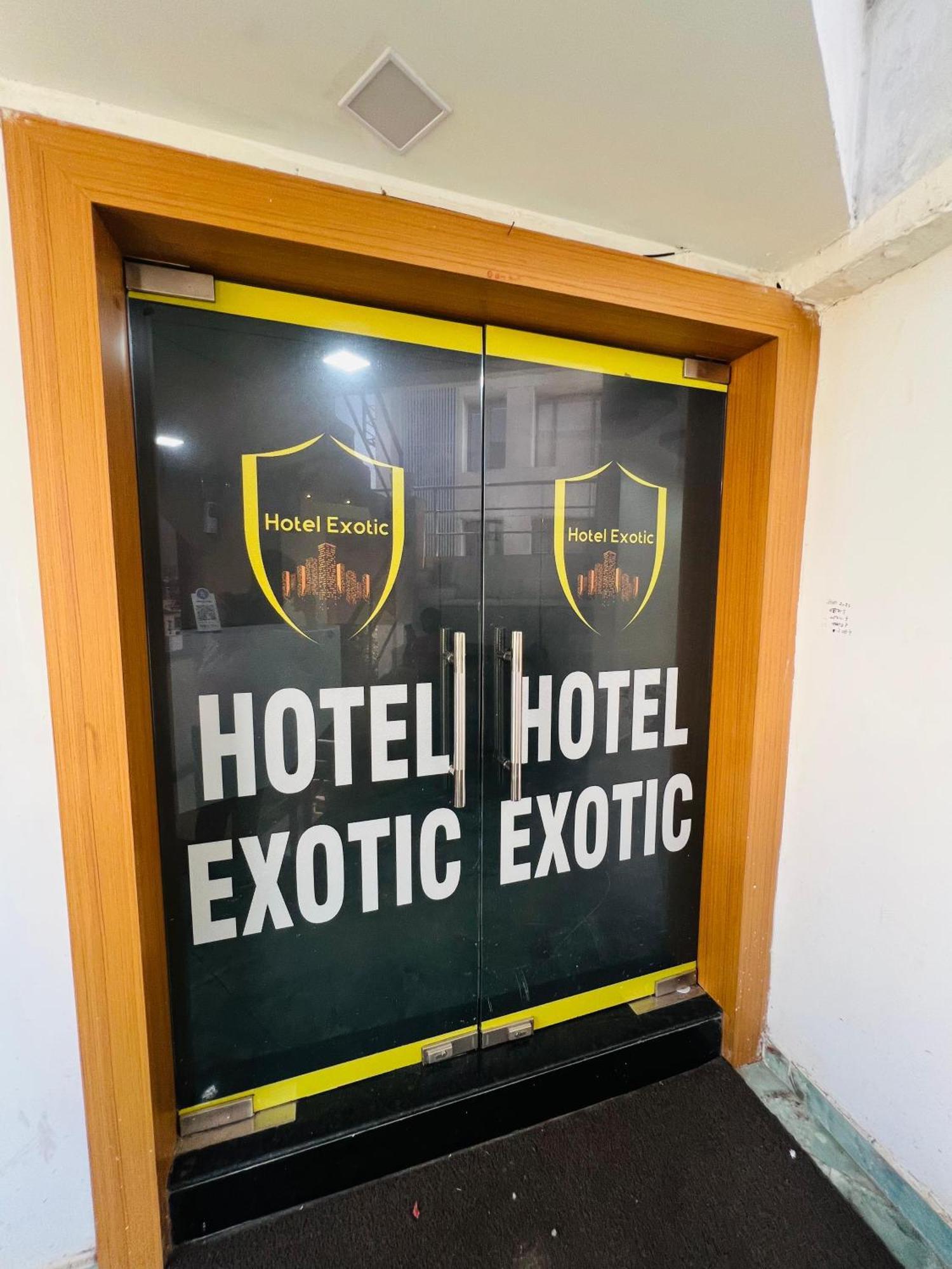 Hotel Exotic Ahmedabad Exterior foto